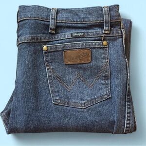 Wrangler Woamn’s Dark Blue Slim Straight Jeans